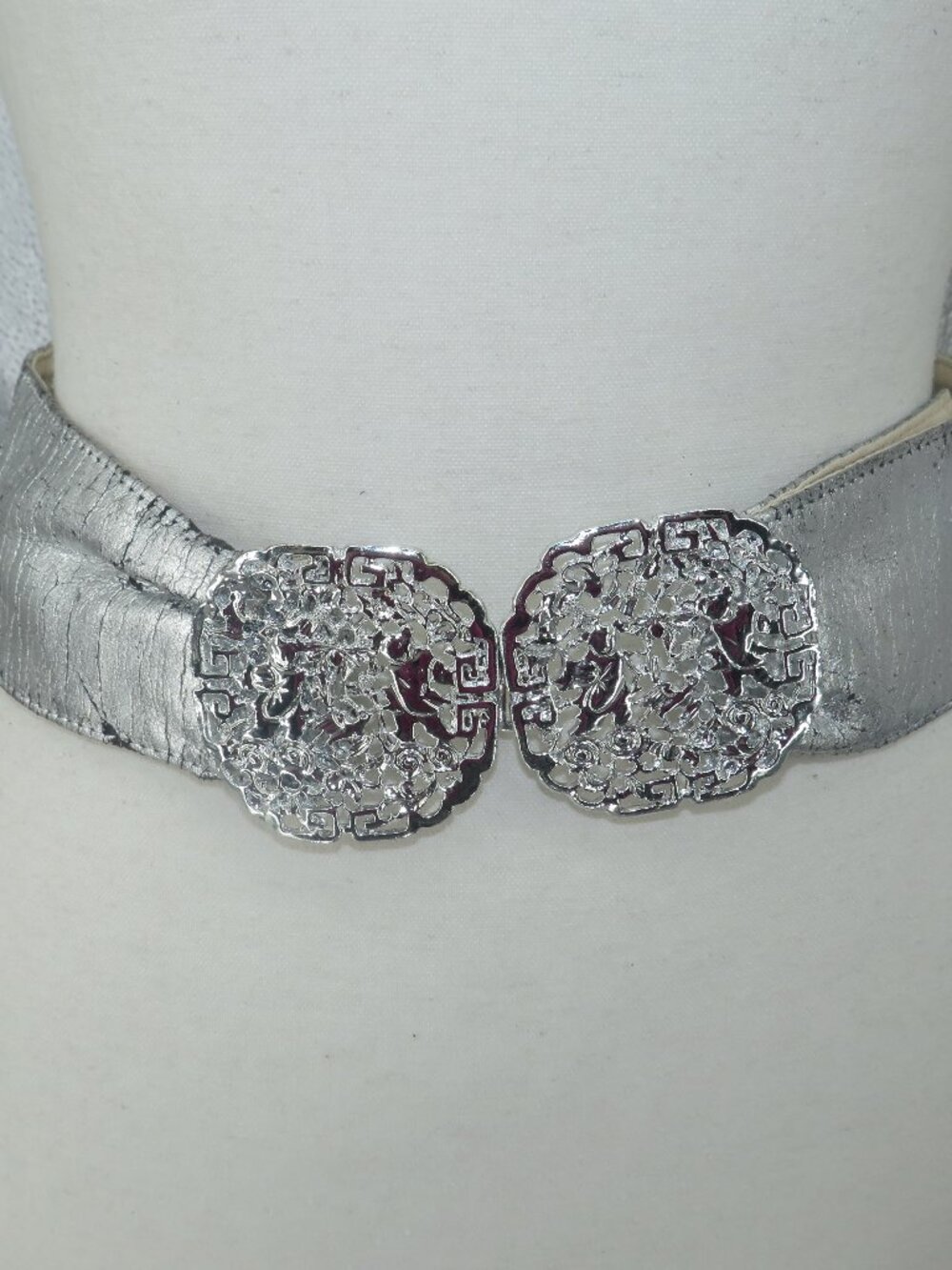 Vintage Silver Metallic Elastic Cinch Belt Silver Filigree Clasp Buckle One Size